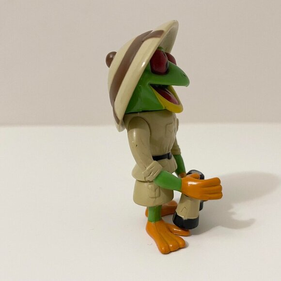Rainforest Cafe Cha Cha Tree Frog PVC 3" Figure with Safari Outfit & Binoculars - Picture 5 of 11